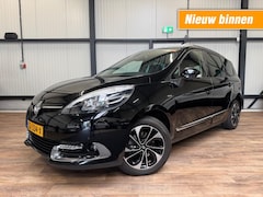 Renault Scénic - Scenic TCe Bose / CRUISE / CLIMATE / NAVI / LEDER / KEYLESS