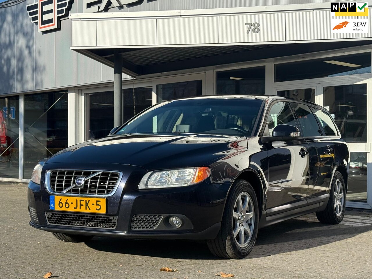 Volvo V70 - 2.4D Limited Edition - Leder - Navigatie - AutoWereld.nl