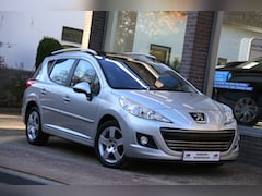 Peugeot 207 SW - 1.6 VTi Première Panorama Navi