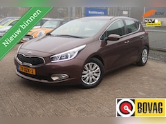 Kia Cee'd - 1.6 GDI Plus Pack TREKHAAK, CLIMA, NAVI