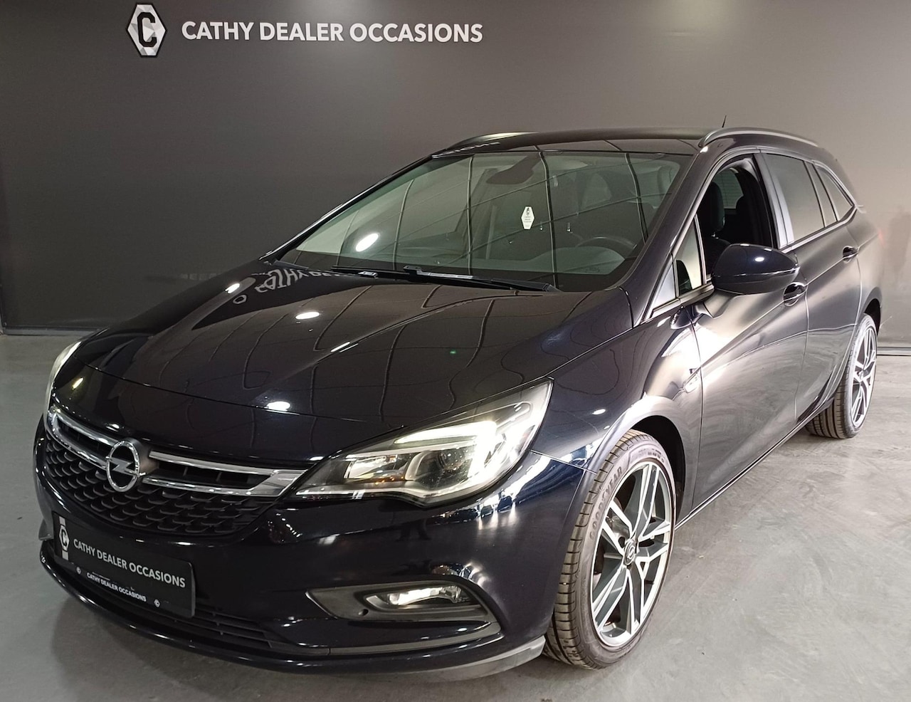 Opel Astra Sports Tourer - 1.0 Turbo Business Edition 18" LMV Apple Carplay Stuur+Stoelverwarming Climate Cruise Andr - AutoWereld.nl