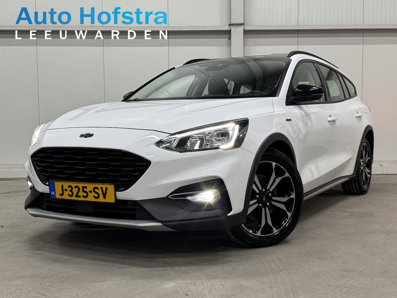 Ford Focus Wagon - 1.0 EcoBoost Hybrid Active Business ZWART-DAK KEY-LESS CAMERA TREKHAAK 18''LMV - AutoWereld.nl
