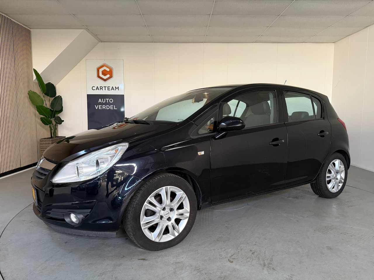 Opel Corsa - 1.4-16V Cosmo Airco, LMV - AutoWereld.nl