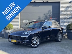 Porsche Cayenne - 3.0 D | Panoramadak | Luchtvering | Elektrische Trekhaak | Elektrische Achterklep |