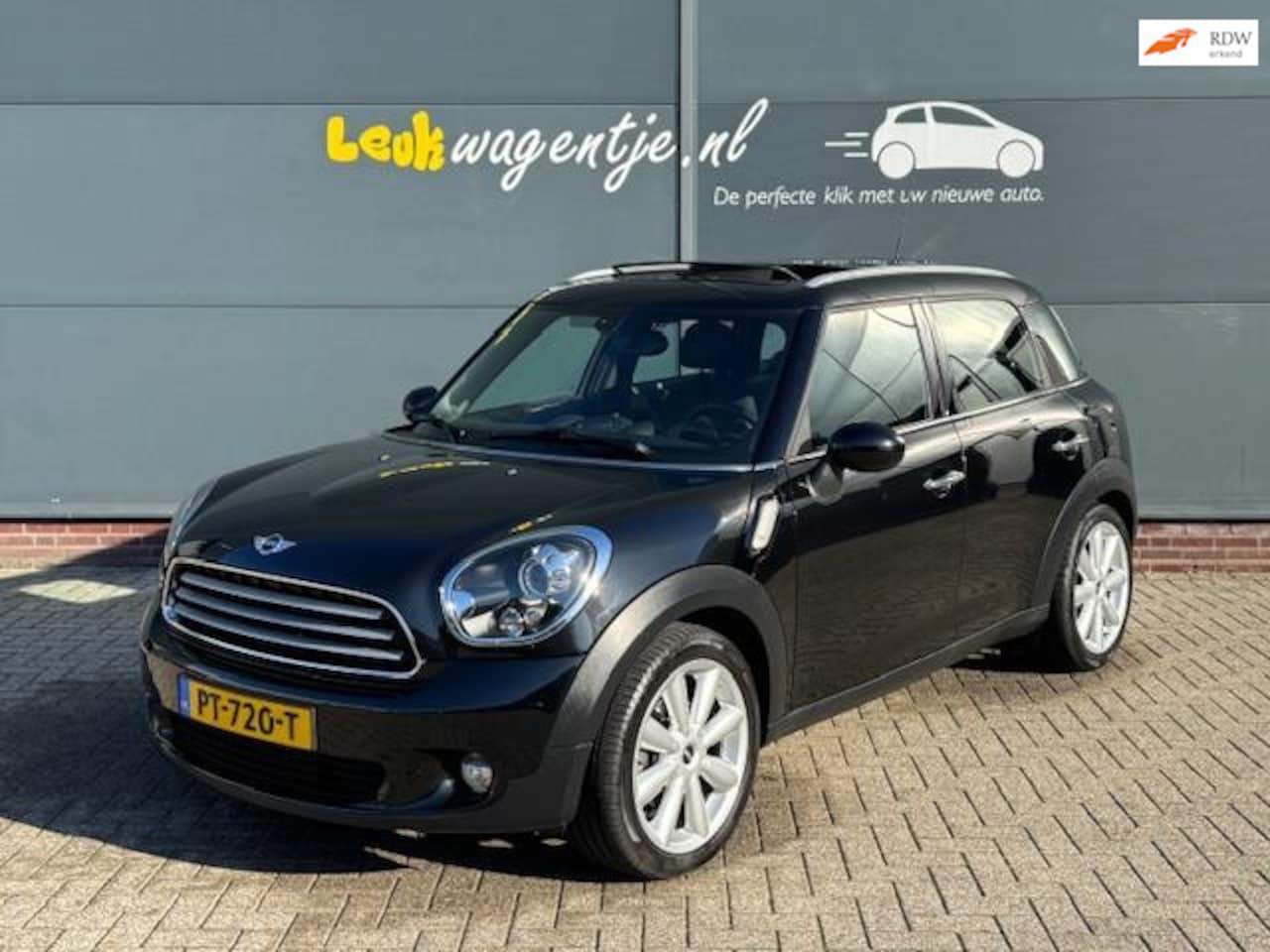 MINI Countryman - Mini 1.6 Cooper *schuifdak *navi *climate - AutoWereld.nl