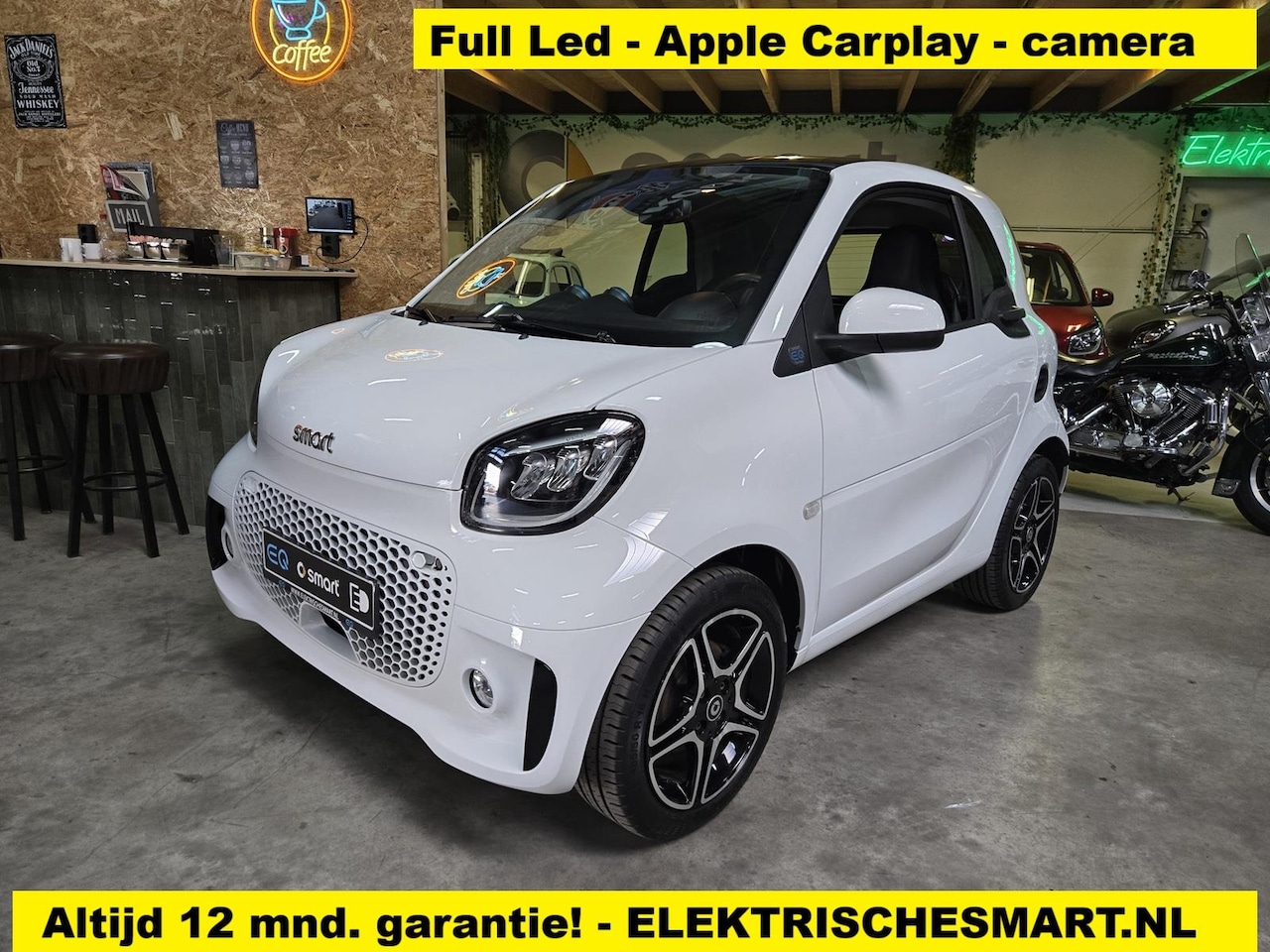 Smart Fortwo coupé - Comfort - Full Led - Carplay - Stoelverwarming - 22 kWh snellader -incl. grote beurt en 12 - AutoWereld.nl