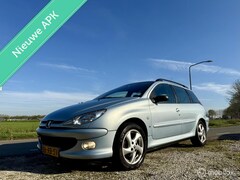 Peugeot 206 SW - 1.6-16V Griffe, BJ 2005, Airco, APK Nov 2026