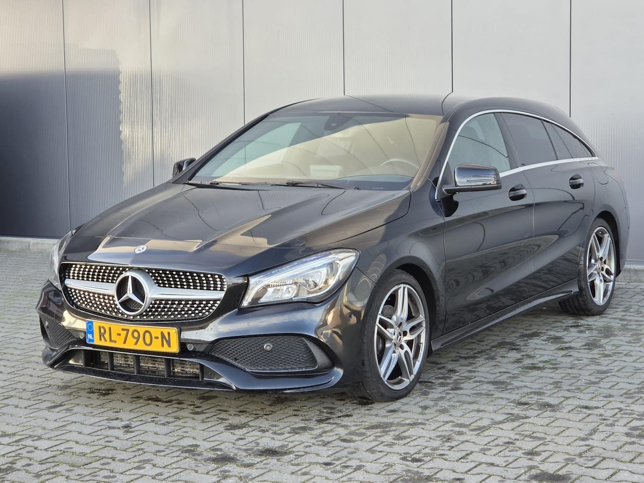 Mercedes-Benz CLA-klasse Shooting Brake - 180 Business Solution AMG 180 Business Solution AMG - AutoWereld.nl