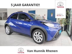 Toyota Aygo X - 1.0 VVT-i MT First | Apple-carplay | Stoelverw | LM Velgen | All