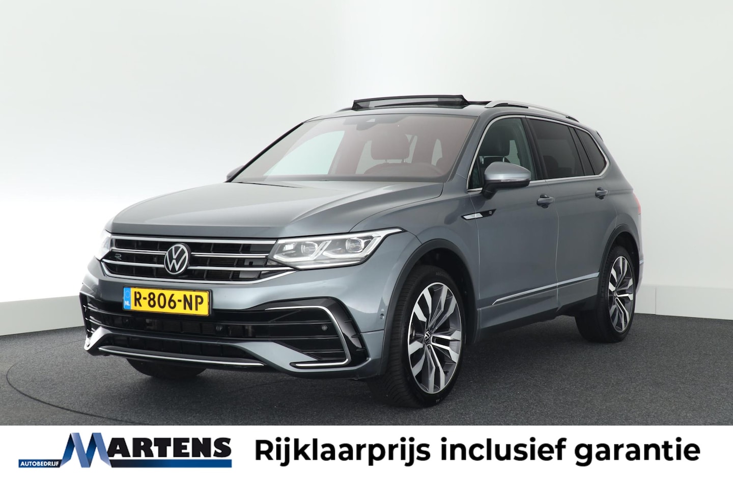 Volkswagen Tiguan Allspace - 1.5 TSI 150pk DSG R-Line Business+ 7Pers. Trekhaak Camera harman/kardon Head-Up Panoramada - AutoWereld.nl