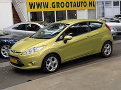 Ford Fiesta - 1.4 Titanium Automaat Airco, . Cruise Control, Trekhaak, Stuurbekrachtiging