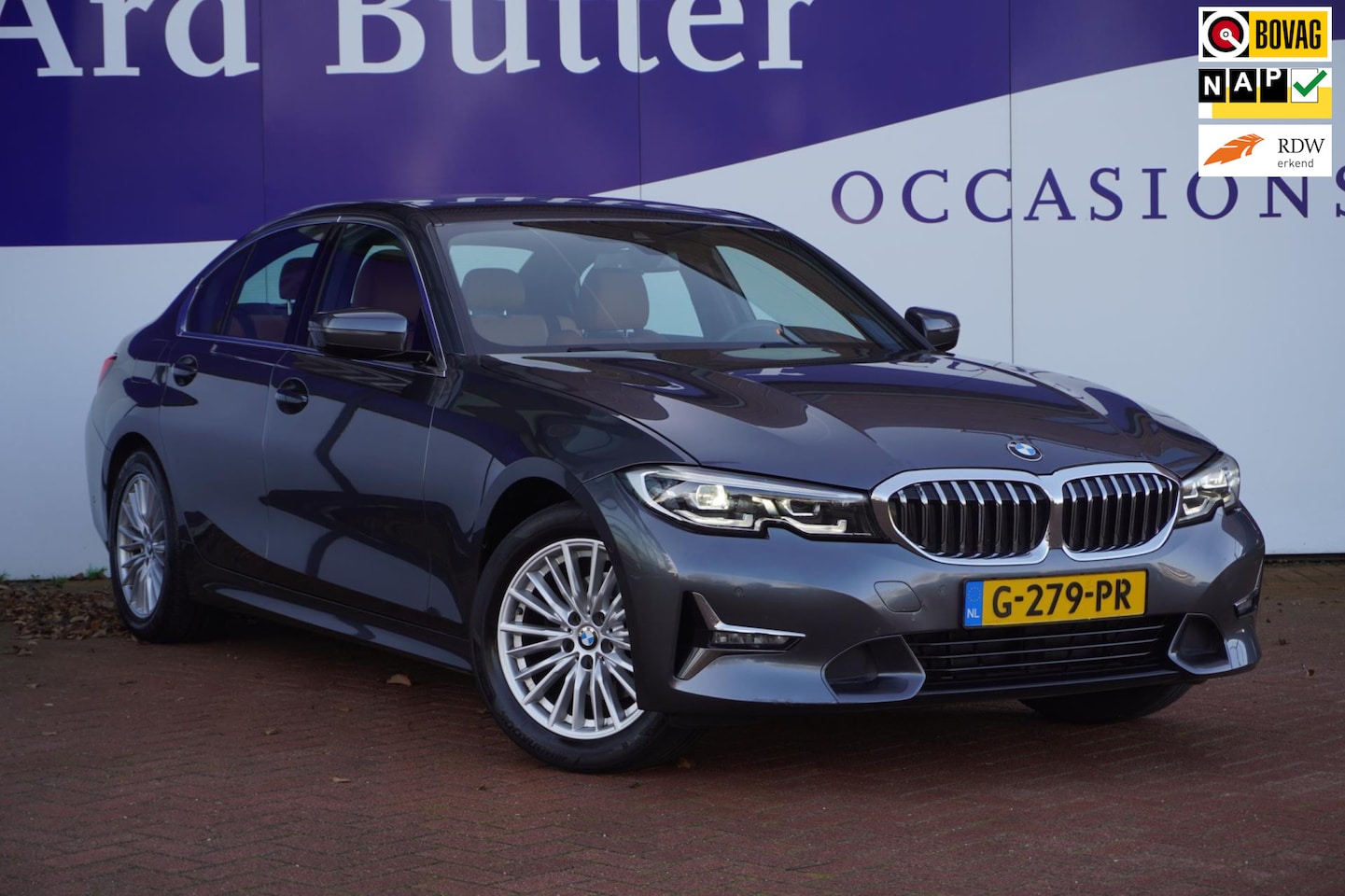 BMW 3-serie - 320i High Executive Edition / Camera / Vol-leder / Virtual / Navigatie / Stoelverwarm. / = - AutoWereld.nl