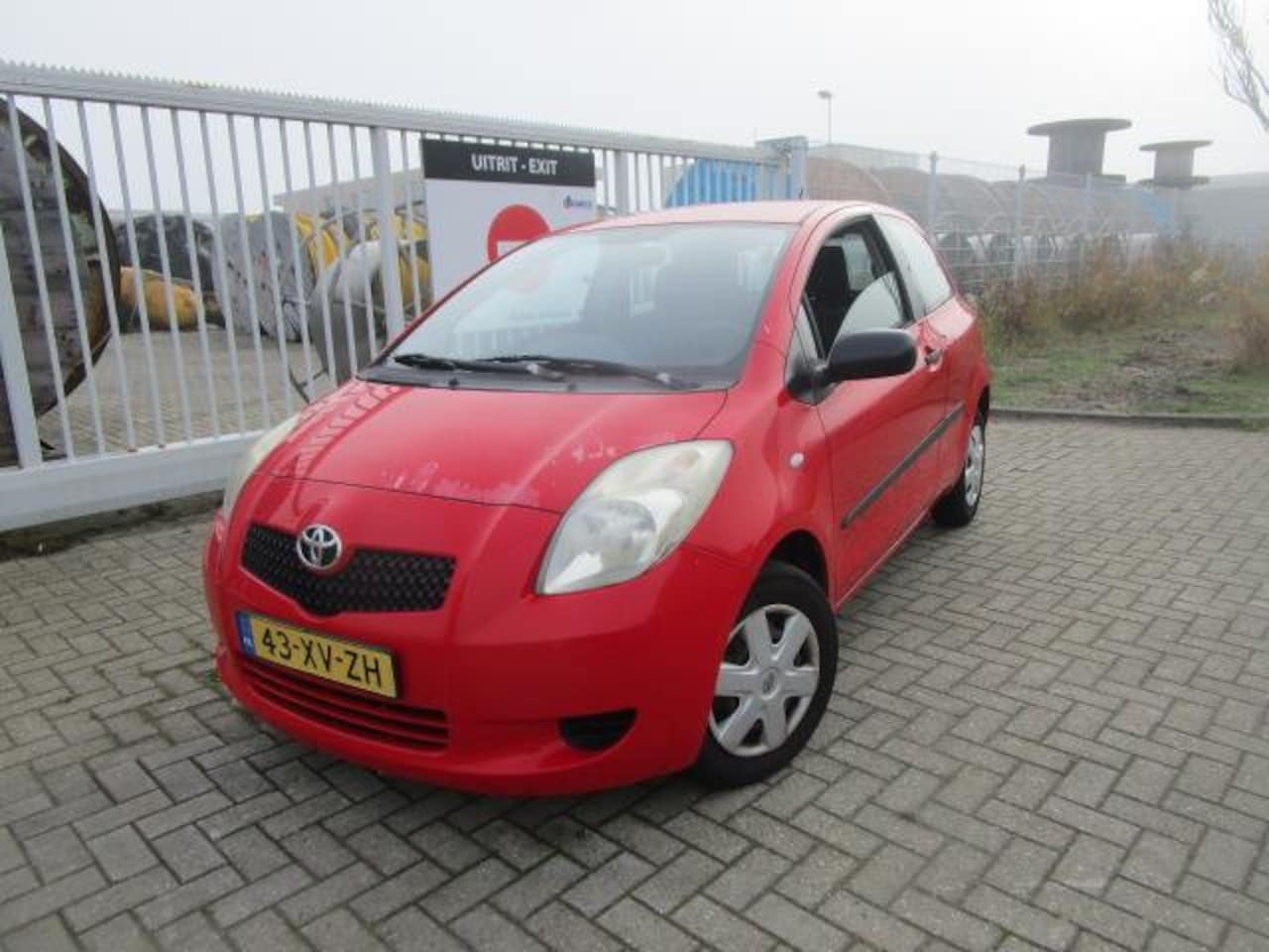 Toyota Yaris - 1.0 VVT-i 1.0 VVTi, 100.902 KM! Tekst lezen aub - AutoWereld.nl