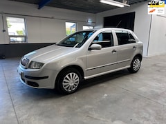 Skoda Fabia - 1.4-16V Equipe|Airco|Cruise control|Grote beurt