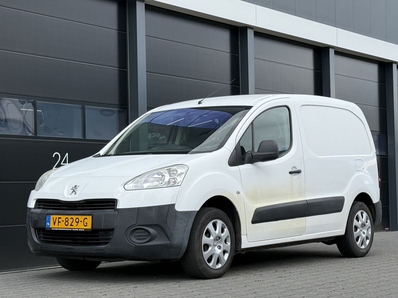 Peugeot Partner - 1.6 HDI Airco MARGE - AutoWereld.nl