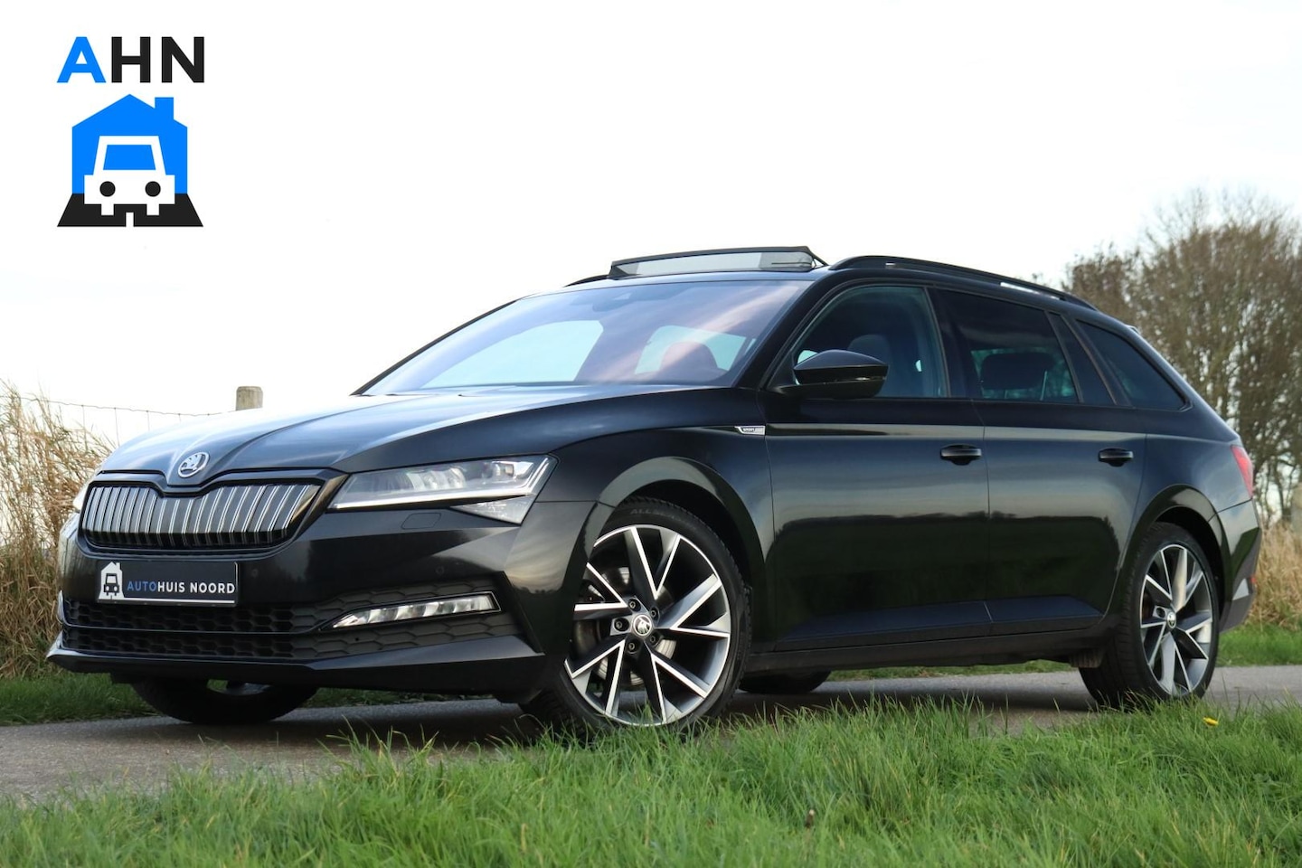 Skoda Superb Combi - iV / 218 PK / DSG / VOL OPTIES / Sportline / Black Edition / Virtual Cockpit / Pano / Came - AutoWereld.nl