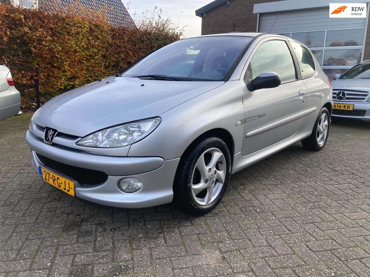 Peugeot 206 - 1.4-16V Quiksilver Bj 2005 , Clima, APK TOT 29-10-2026 inruil is mogelijk - AutoWereld.nl