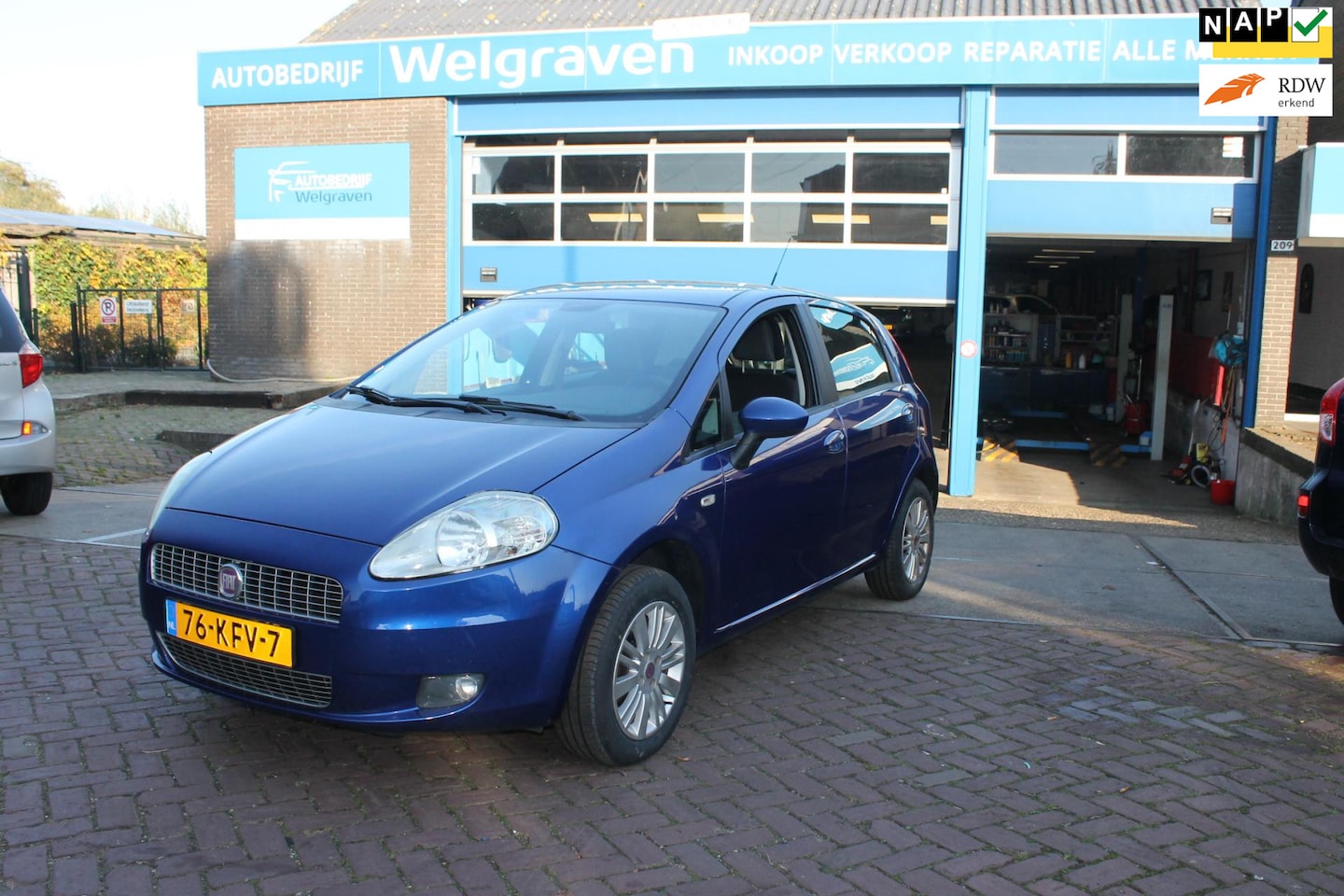Fiat Grande Punto - 1.4 Edizione Lusso nwe banden nwe apk - AutoWereld.nl