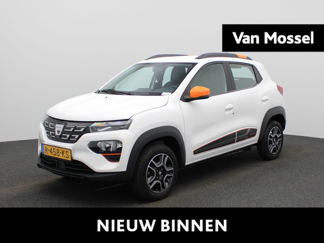 Dacia Spring - Comfort Plus 27 kWh | Camera | PDC Achter | Full-Map Navigatie | Lichtsensor | Airconditio - AutoWereld.nl