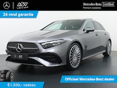 Mercedes-Benz A-klasse - 180 Star Edition AMG Line | Panorama - Schuifdak | Multibeam Led | Sfeerverlichting | Voor