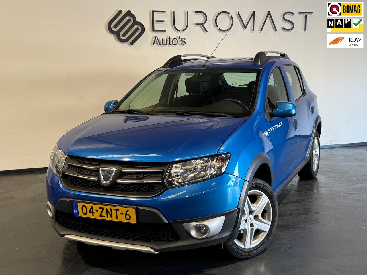 Dacia Sandero Stepway - 0.9 TCe Lauréate Navi Airco Cruise Pdc Trekhaak Nieuwe Apk - AutoWereld.nl