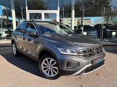 Volkswagen T-Roc - 1.5 TSI 150pk 7-DSG Life Edition| Navi|Carplay|Autom inparkeer| Rijklaarprijs incl garanti