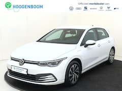 Volkswagen Golf - 1.4 eHybrid Style | Parkeersensoren | 3-zone airco | Stoel- en stuurwielverwarming | Adapt