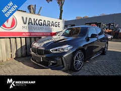 BMW 1-serie - 118i M Sport 19"/Panoramadak/M-stoelen + memory/Harman Kardon/Keyless/Adaptieve cruise/Hea
