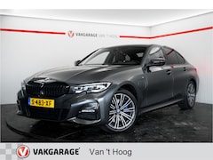 BMW 3-serie - 330e High Executive M-Sport Leder Apple carplay Sfeerverlichting SOH 93%