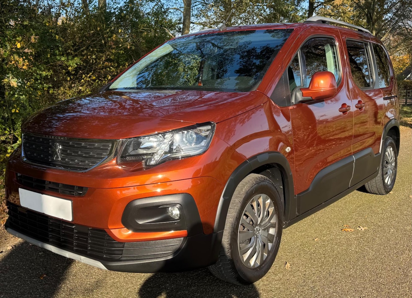 Peugeot Rifter - 1.2 Allure 110PK 2019 DEALER ONDERHOUDEN ERG MOOIE AUTO - AutoWereld.nl