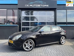 Alfa Romeo Giulietta - 1.4 T Distinctive Airco h leder Cruise 18Inch Zeer nette Auto