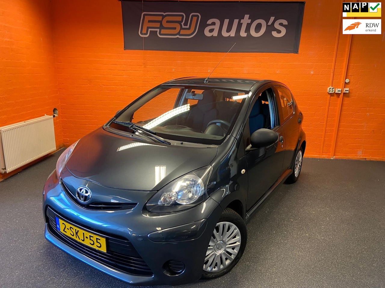 Toyota Aygo - 1.0 VVT-i Now / Airco / Dealer onderhouden - AutoWereld.nl