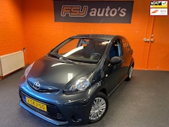 Toyota Aygo - 1.0 VVT-I / 5 DEURS / NOW / NAP / AIRCO