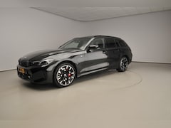 BMW 3-serie Touring - 330e M-Sportpakket / Panoramadak / Trekhaak / Electrisch verstelbare stoelen / Harman-Kard