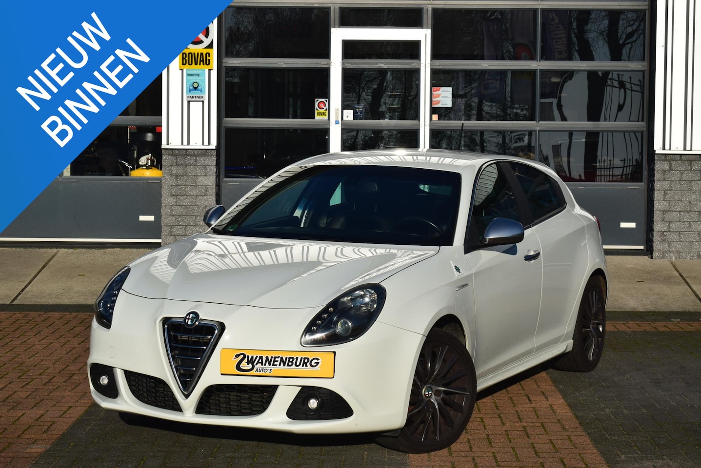 Alfa Romeo Giulietta - 1.4 T Distinctive Airco, Navi, Camera, Km 251887 !! - AutoWereld.nl
