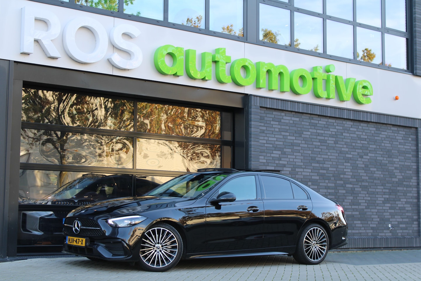 Mercedes-Benz C-klasse - 200 AMG Line | PANO | SFEER | CARPLAY | STOELVERWARMING | 19 INCH | - AutoWereld.nl