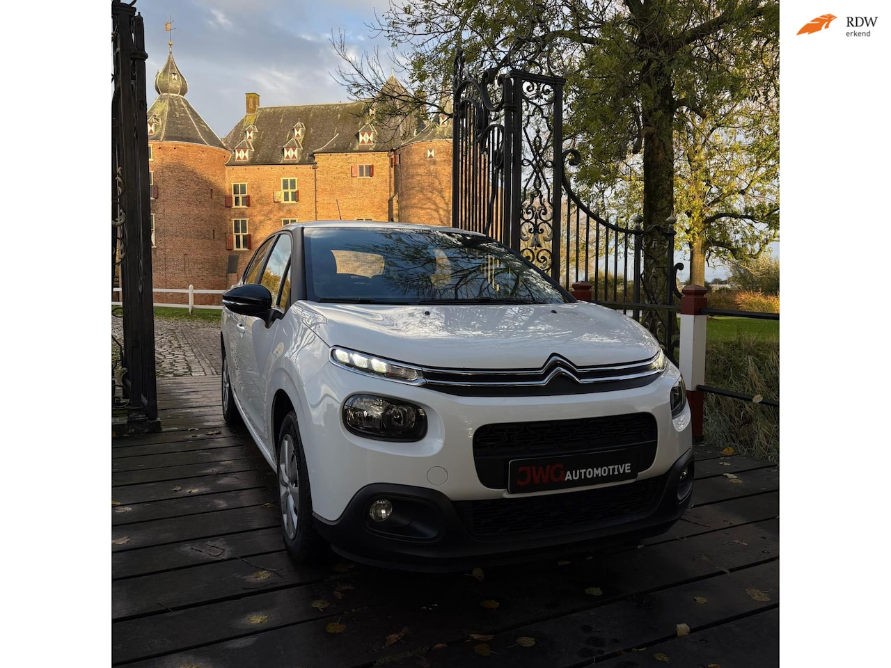 Citroën C3 - 1.2 PureTech Feel AIRCO / CRUISE / CARPLAY - AutoWereld.nl