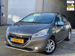 Peugeot 208 - 1.2 VTi Oxygo/nap/3e EIG/ dealeronderhouden/ 1jaar apk/ luxe uitvoering/ volle opties