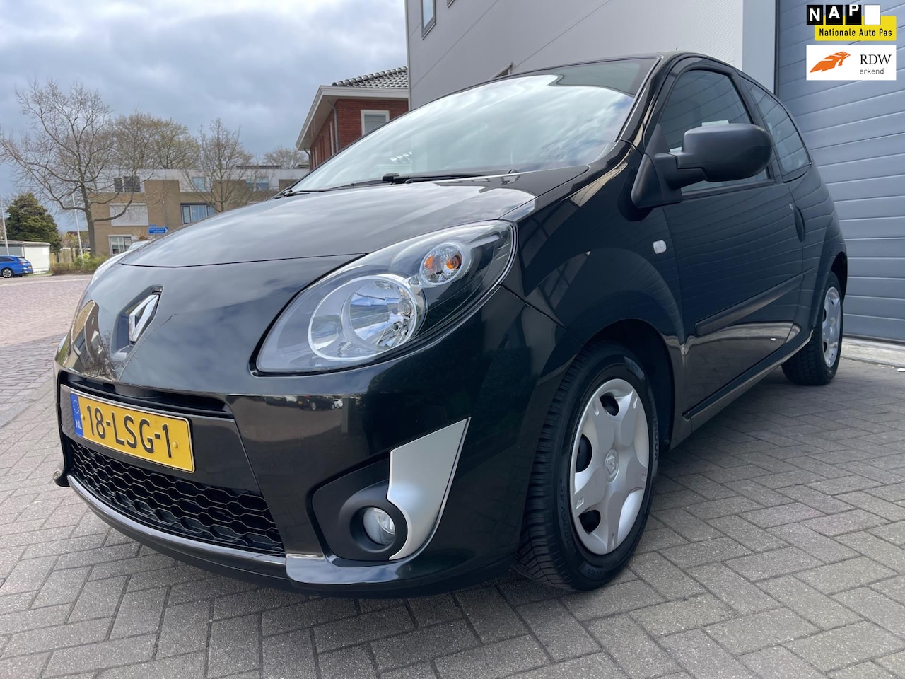 Renault Twingo - 1.2-16V/1eigenaar/Dealer onderhoud/Airco/AUX - AutoWereld.nl