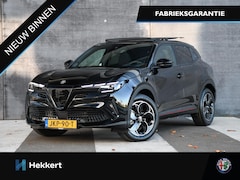 Alfa Romeo Junior - Speciale 1.2 Turbo Ibrida 145pk Automaat SCHUIF-DAK | ADAPT. CRUISE | 18''LM | DODE HOEK |