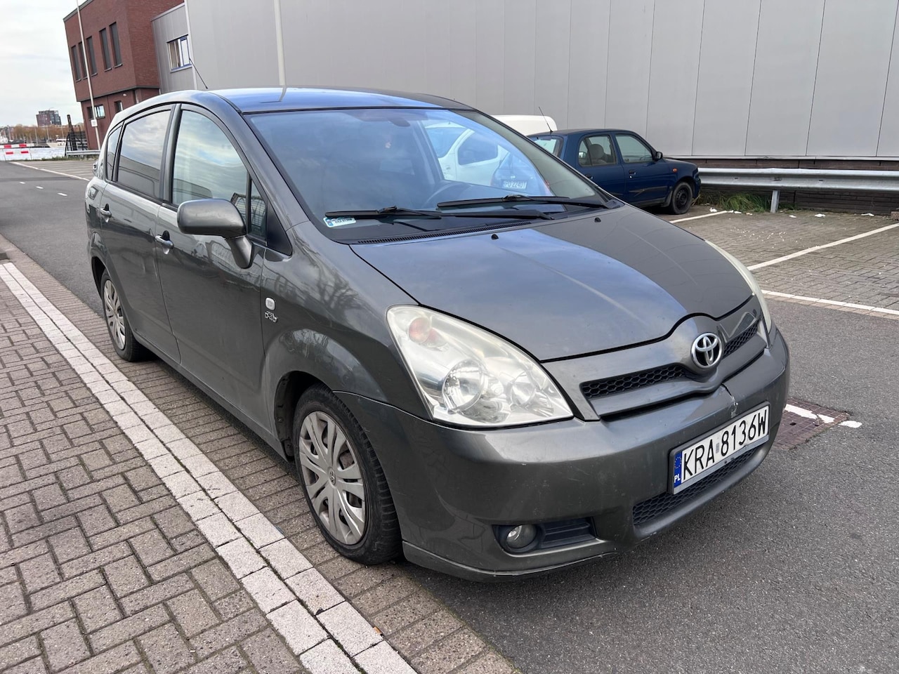 Toyota Corolla Verso - 2.0 D-4D Executive 7p. Bj 2004 +31641468730 - AutoWereld.nl