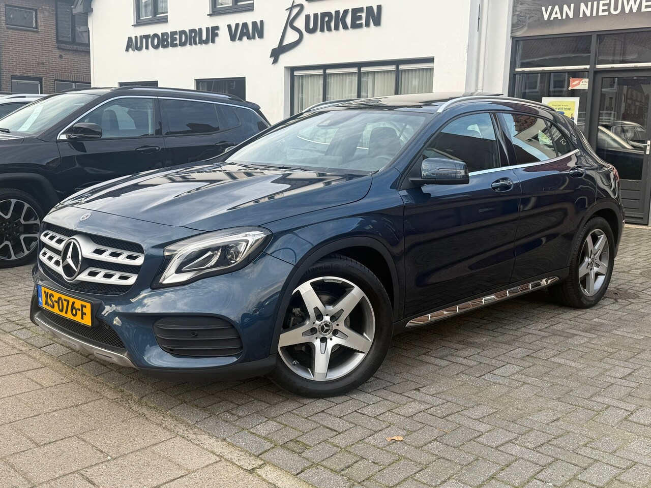 Mercedes-Benz GLA-Klasse - 180 Business Solution AMG 180 Business Solution AMG, Panoramadak,Achteruitrij camera,Navigatie,L.M.Velgen - AutoWereld.nl