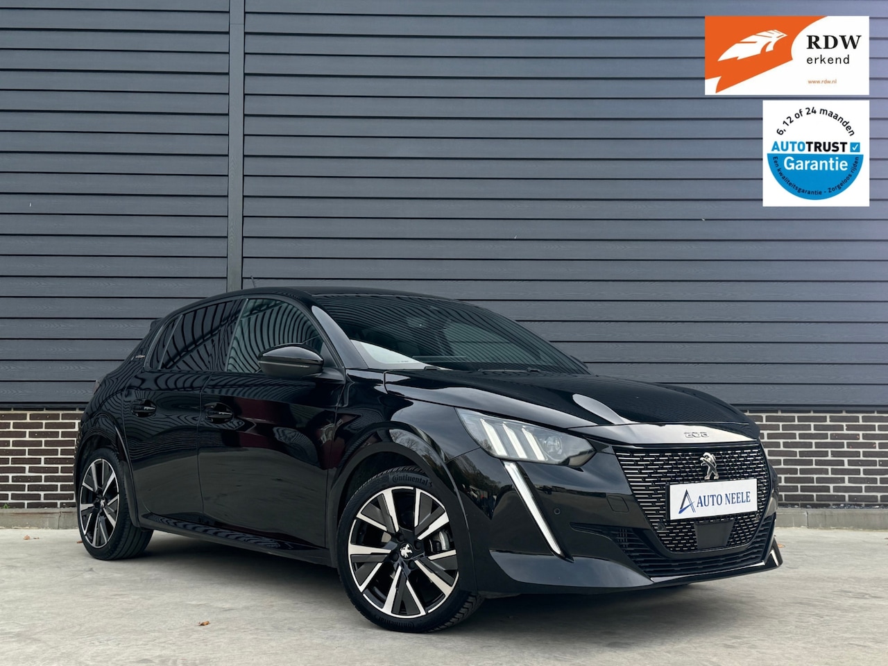 Peugeot 208 - 1.2 130 pk GT Panoramadak, vol leder elektrisch - AutoWereld.nl