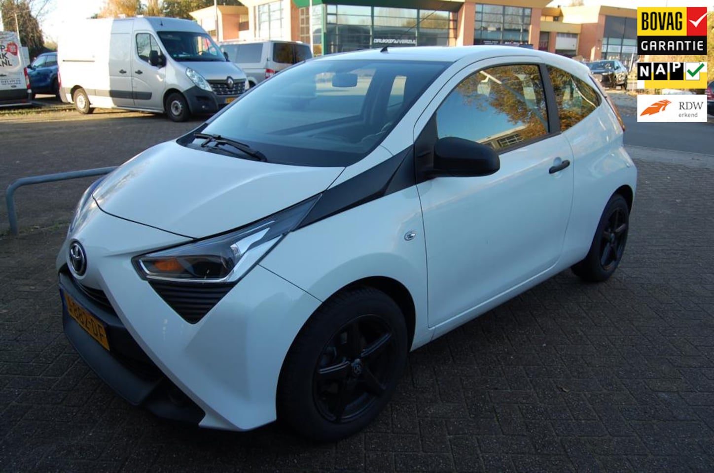 Toyota Aygo - 1.0 VVT-i x-fun 3Drs. 75PK Airco / LM wielen - AutoWereld.nl