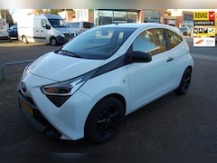 Toyota Aygo - 1.0 VVT-i x-fun 3Drs. 75PK Airco / LM wielen