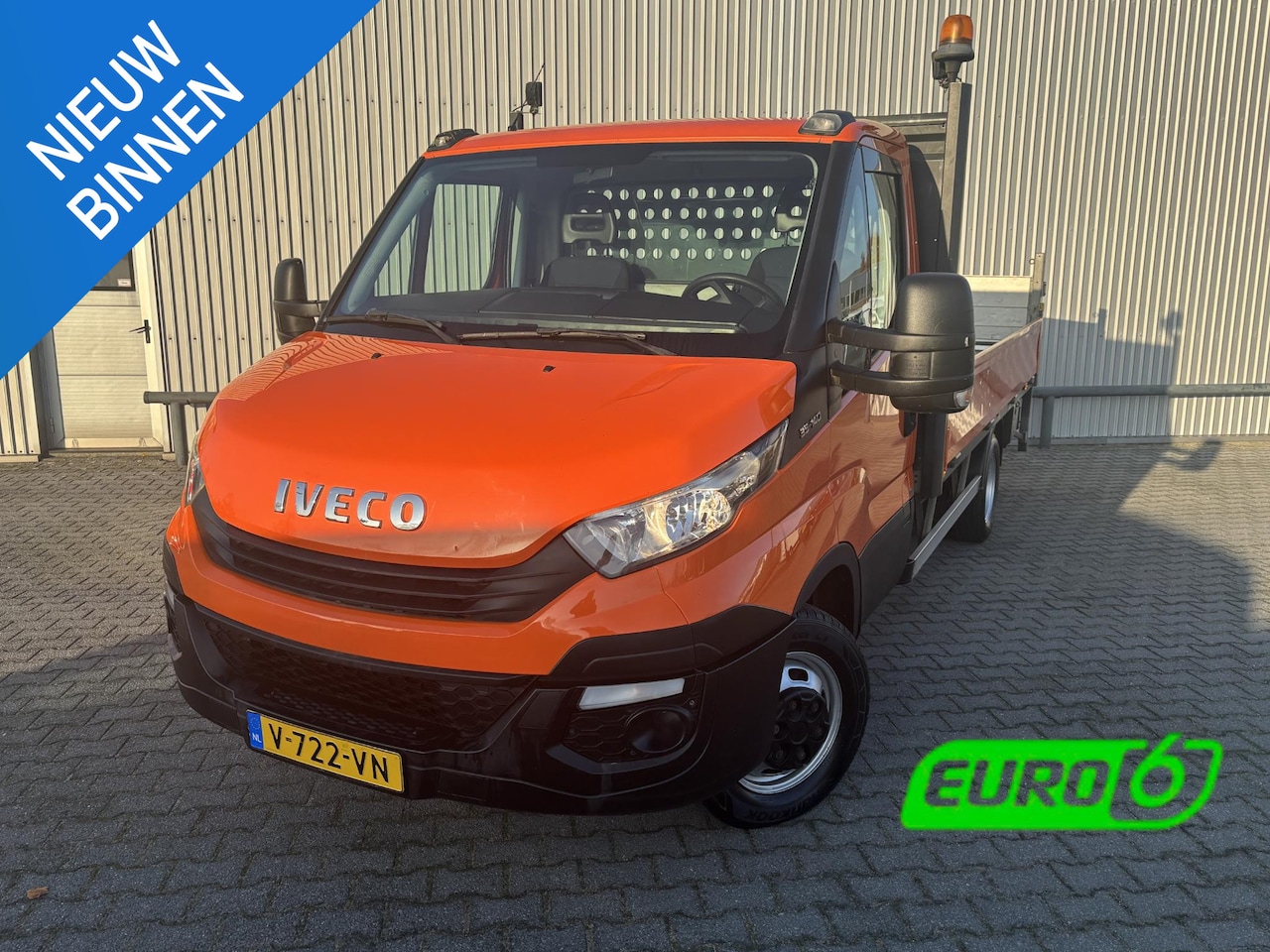 Iveco Daily - 35C14 2.3 *A/C*NAVI*HAAK*PICK-UP*LAADKLEP*3500KG* - AutoWereld.nl