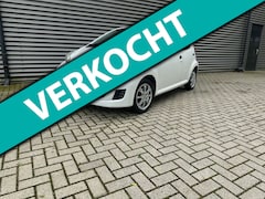 Peugeot 107 - 1.0-12V XR