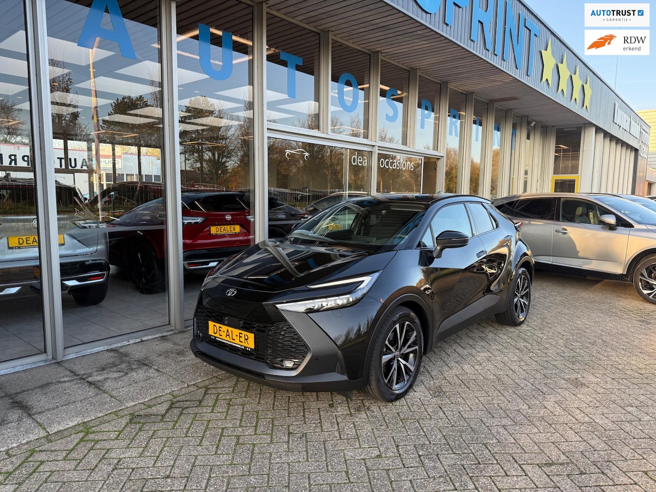 Toyota C-HR - 1.8 Hybrid 140 Dynamic / ACHTERUITRIJCAMERA / CARPLAY - AutoWereld.nl