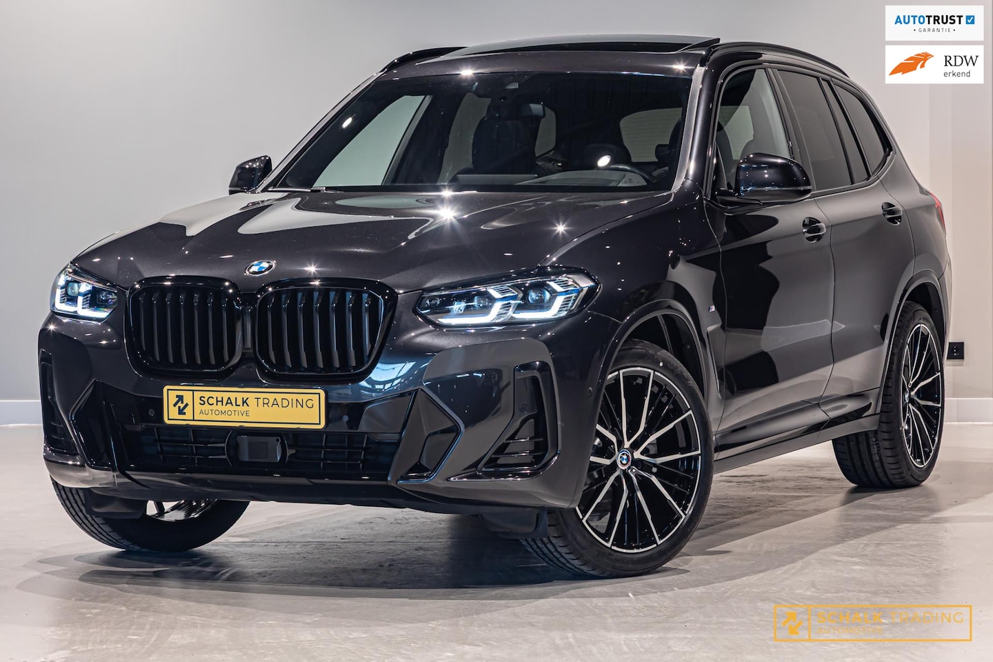 BMW X3 - XDrive20i High Executive|M-sport|HUD|E-trekhaak|Pano - AutoWereld.nl