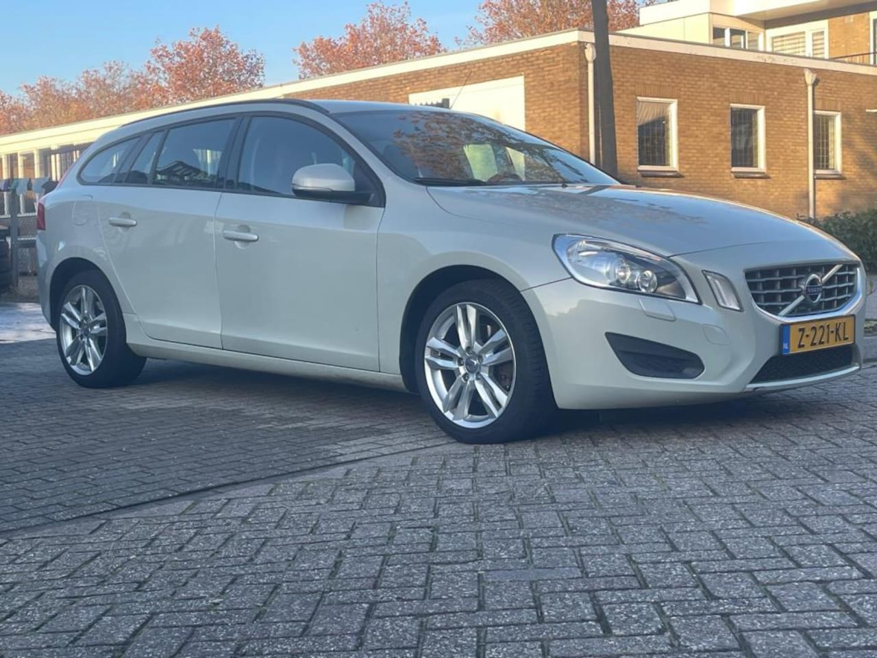 Volvo V60 - 2.0 D3 2.0 D3 - AutoWereld.nl